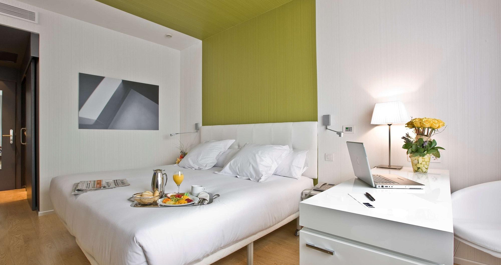 Hotel Zentral Castellana Norte Madrid Room photo