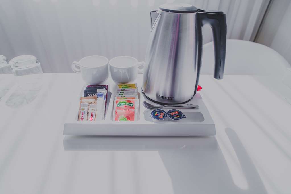 Hotel Zentral Castellana Norte Madrid Room photo