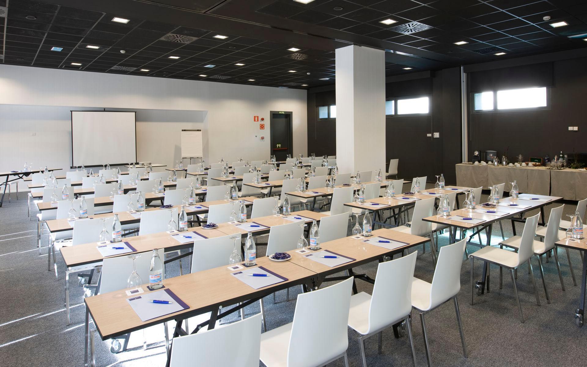 Hotel Zentral Castellana Norte Madrid Exterior photo